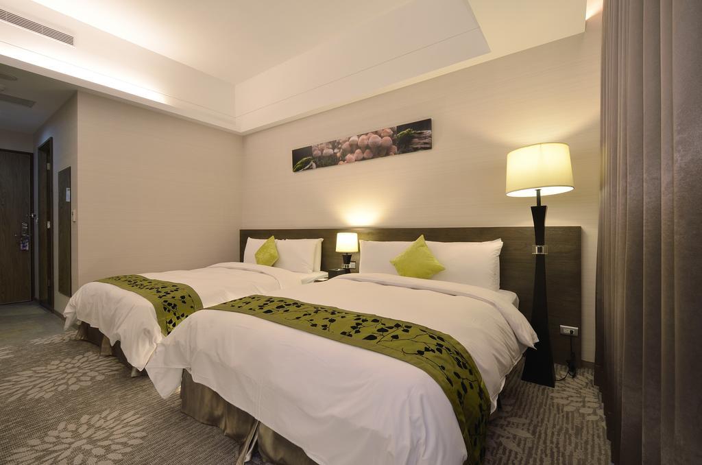 Hoya Hotel T'ai-tung Quarto foto